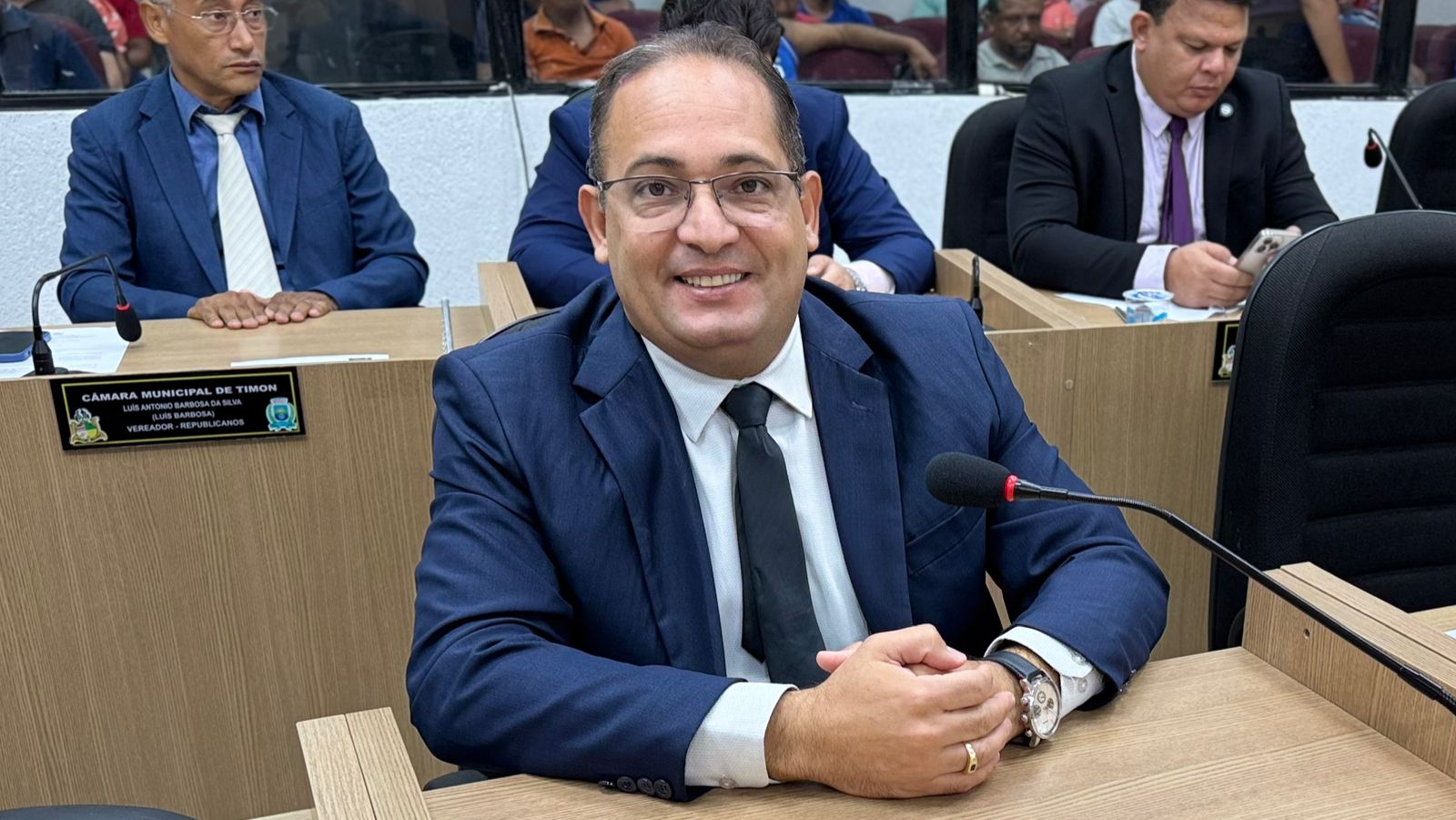 Após discussão mais ampla entre secretaria, sindicato e o prefeito Rafael, Câmara aprova projet...