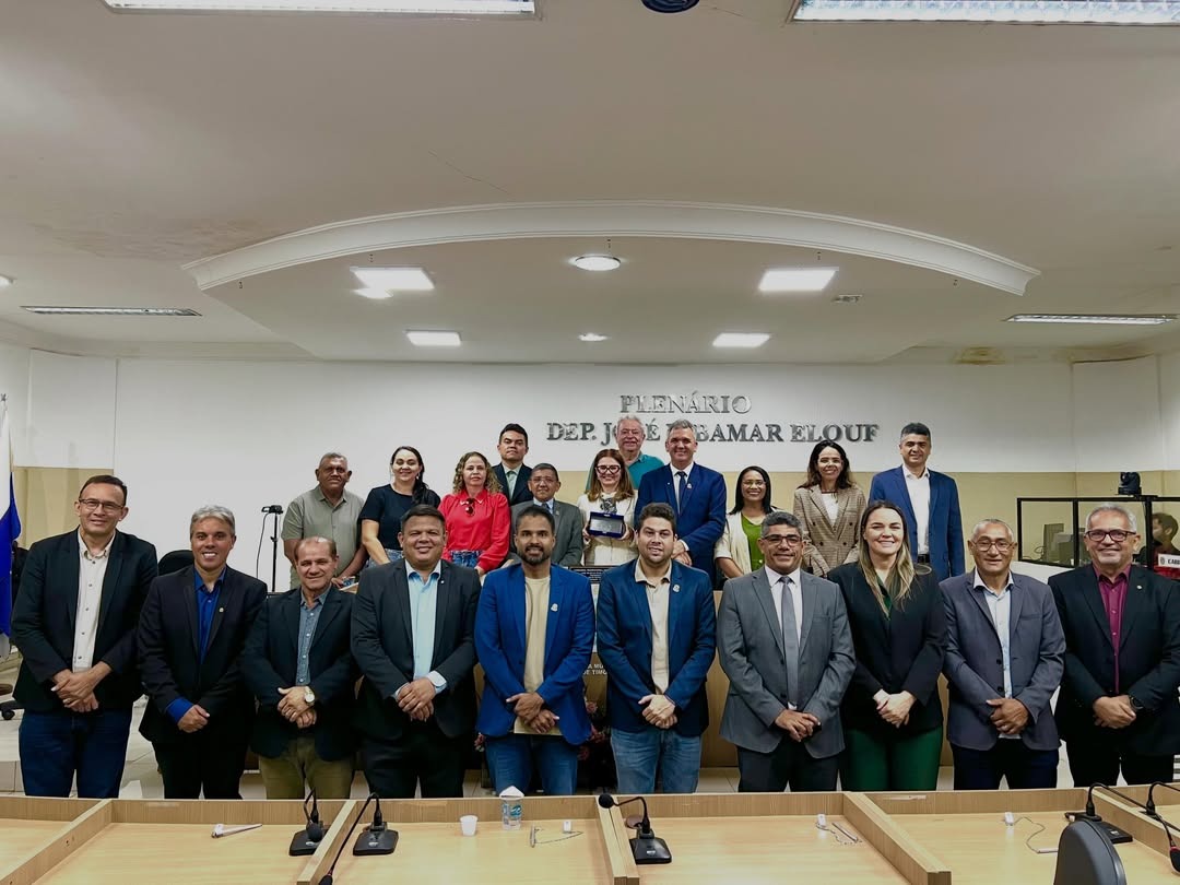 Cláudia Coutinho recebe título de Cidadã Timonense e reforça compromisso com Timon