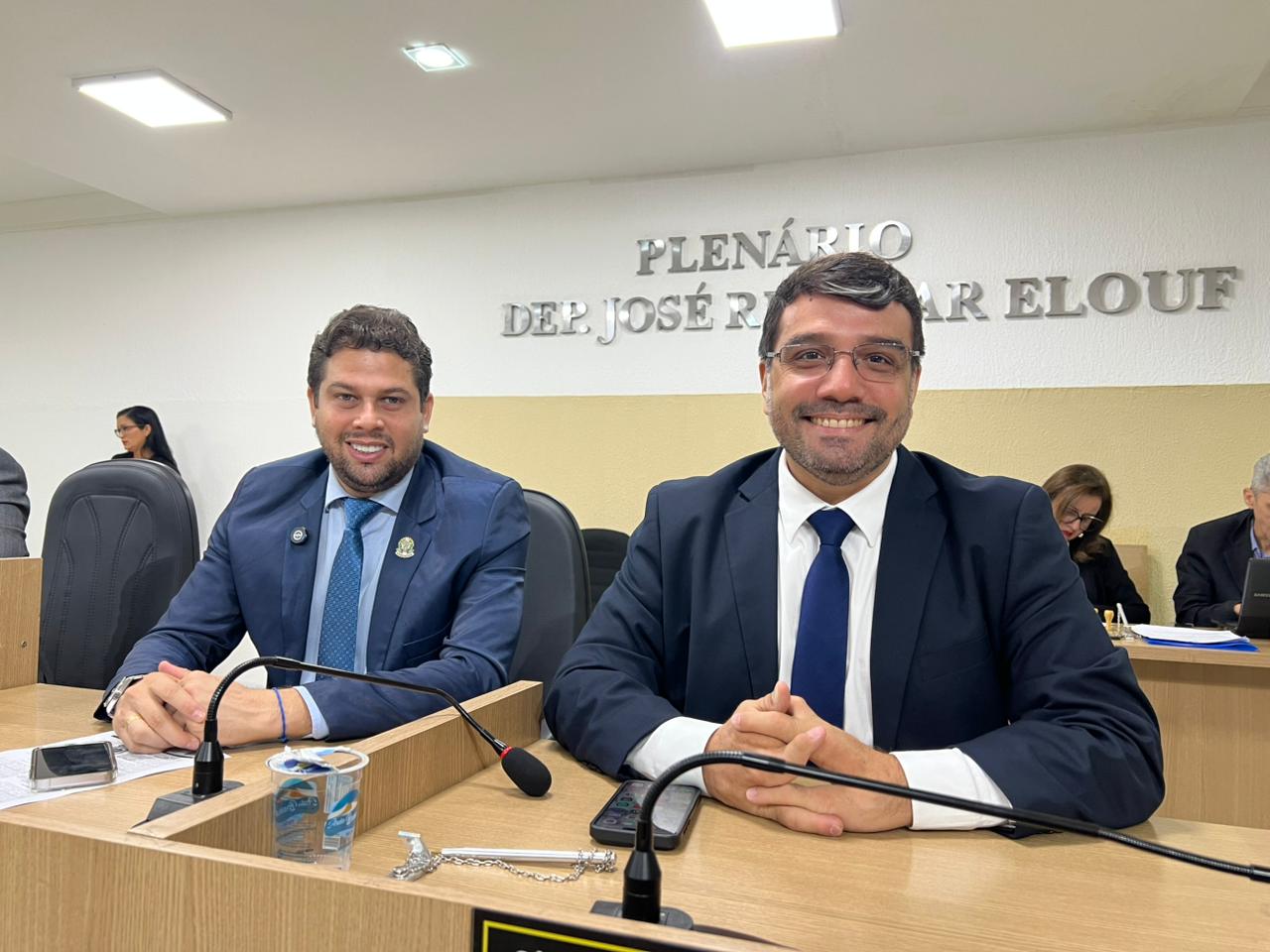 Câmara de Timon aprova projetos de conscientização em saúde, valorização profissional e reconhe...