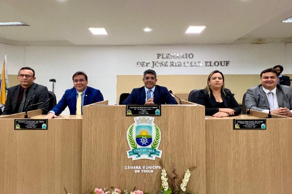 Câmara aprova decretos com homenagens à personalidades com relevantes serviços prestados a Timo...