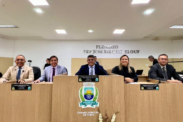 Câmara Municipal de Timon aprova reajuste para servidores da Educação e recebe visita da UNABI