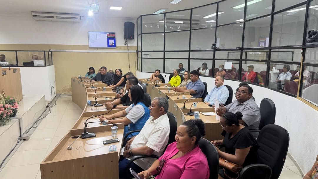 Câmara de Timon homenageia blogueiros e líderes comunitários em reconhecimento aos relevantes s...